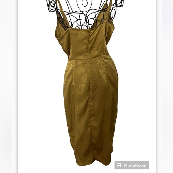 Missguided Silky Strappy Wrap Over Midi Sz 4 Dress Yellow - Picture 4 of 11